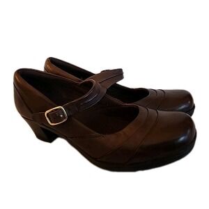 Clarks Shoes Mary Jane Pump Leather Block Heel Retro Comfort Brown Womens Sz 8.5